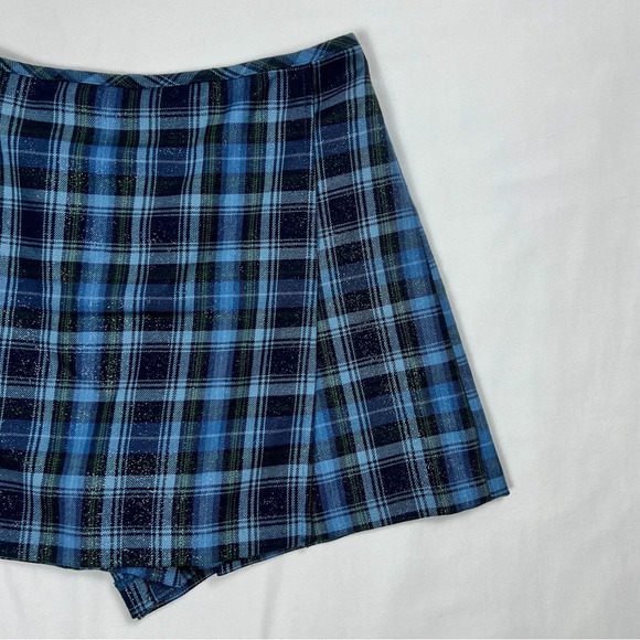 Y2K Plaid Mini Skirt - Picture 8 of 9